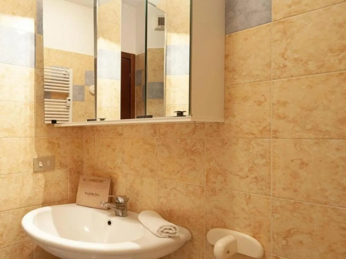 Apartment Poggibonsi By Halldis Mailand